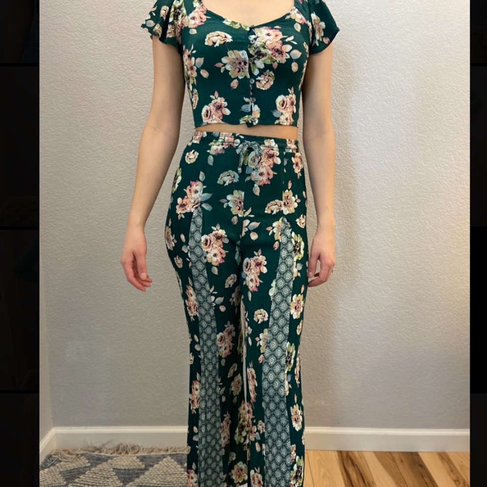 Green floral two piece